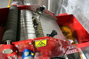 Vynášacie separačné valce MVS – filtrácia kúpeľa predúpravy v automobilovej lakovni