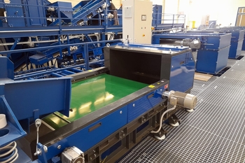 Eddy current separátor ECS s vibračným podávačom – separácia hliníka pri recyklácii kovov