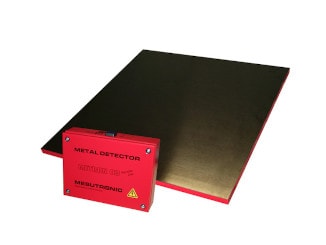 Doskový detektor kovov METRON 03 SL