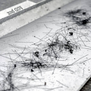 Nežiaduce kovové nečistoty v letectve